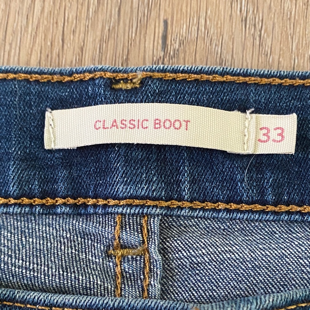 Levi's Blue Denim Frayed Shorts - Picture 4 of 8